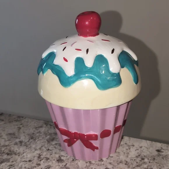 Cupcake cookie jar - Picture 1 of 6